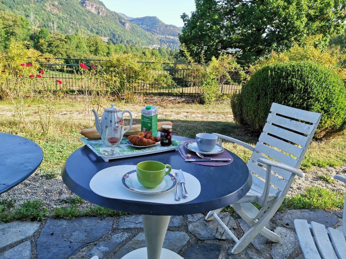 Le Kino Panorama Bed & Breakfast วิค-ซูร์-แซร์ ภายนอก รูปภาพ